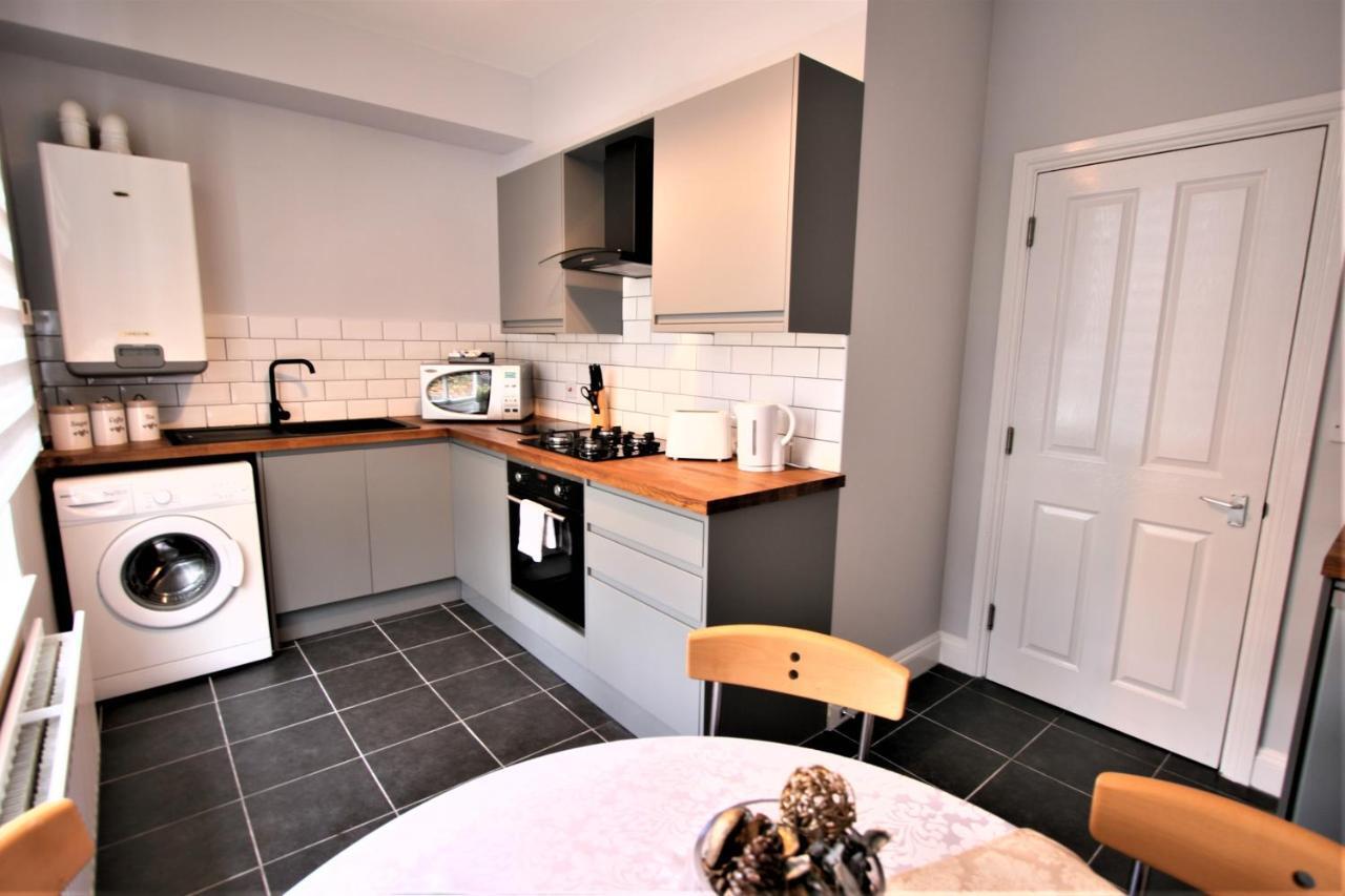 Nelson By The Docks Serviced Apartments By Roomsbooked Gloucester Exterior photo